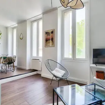 Bright 45m Near The Palais Gallien Bordeaux